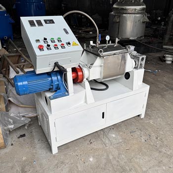 PLC-controlled jacketed vacuum sigma kneader vs conventional kneader