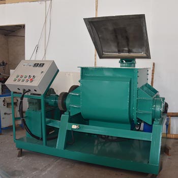PLC-controlled sigma kneader with extruder for high-viscosity material processing