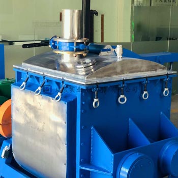 Sigma mixer with extruder showing mixing and discharge process