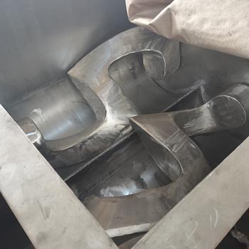Jacketed vacuum sigma kneader with heating and cooling system for industrial mixing