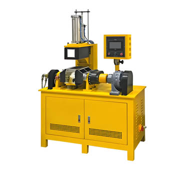 Vacuum kneader mixer for bubble-free high-viscosity material processing